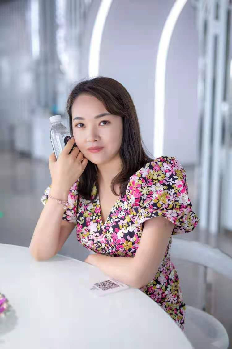 实战型骚气小姐姐